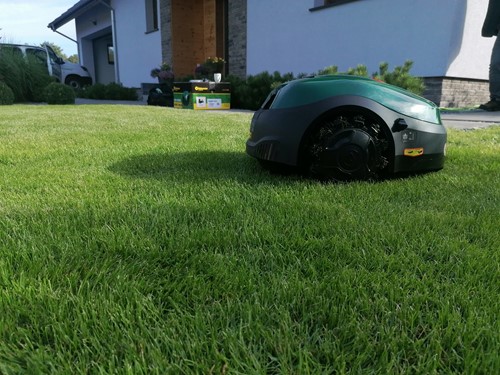 instalacja robotów koszących w Szczecinie 