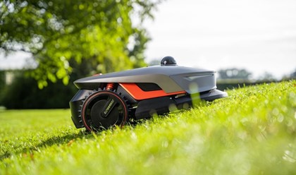 sunseeker roboty koszące RTK  i lidar, technologia bezprzewodowa