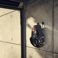 Robot koszący Aspire do 400m2 idealnym pomocnikiem do koszenia małych trawników
