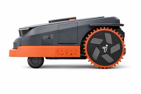 Robot koszący ze sztuczną inteligencją i kamerą rozpoznającą otoczenie, unikanie przeszkód, technologia RTK i GPS
