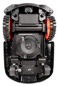 Robot koszący C-MOW-X7 Orion Cedrus z technologią RTK do precyzyjnego koszenia trawnika o powierzchni do 6000 m²